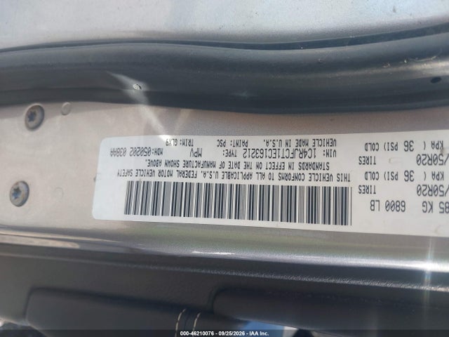46210076 :رقم المزاد ، 1C4RJFCT1EC163212 vin ، 2014 Jeep Grand Cherokee Overland مزاد بيع