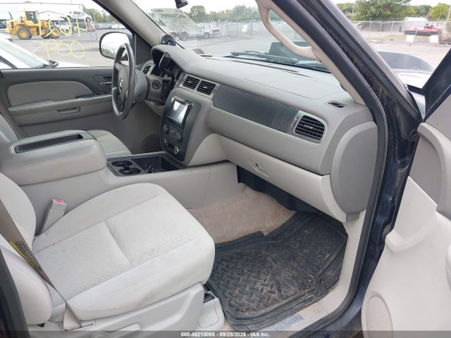 46210095 :رقم المزاد ، 1GNFK16307J190308 vin ، 2007 Chevrolet Suburban Lt مزاد بيع
