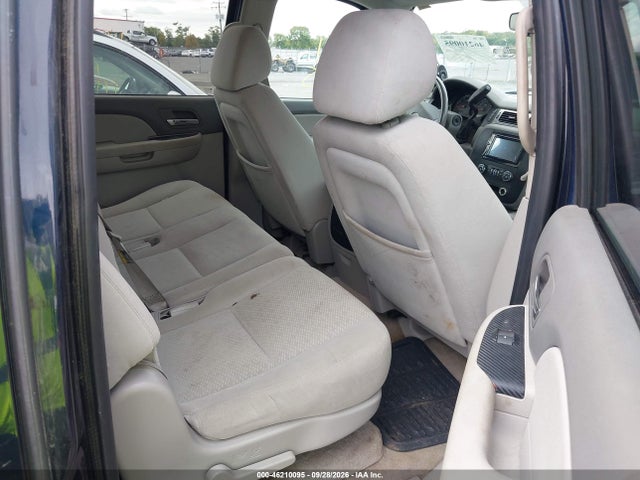 46210095 :رقم المزاد ، 1GNFK16307J190308 vin ، 2007 Chevrolet Suburban Lt مزاد بيع