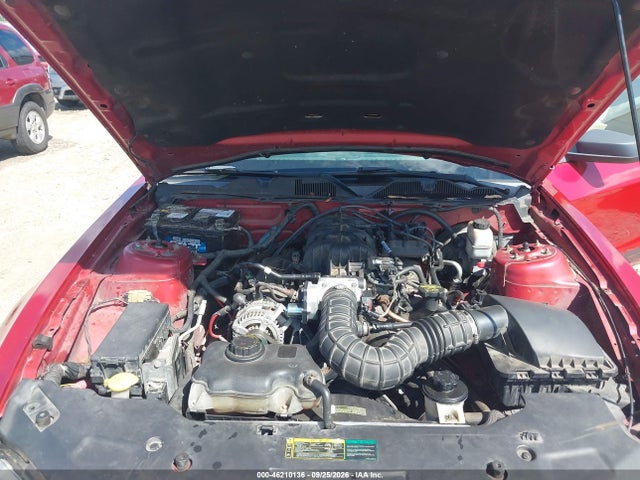46210136 :رقم المزاد ، 1ZVBP8EN8A5110173 vin ، 2010 Ford Mustang V6 Premium مزاد بيع