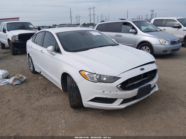 46210146 :رقم المزاد ، 3FA6P0H71HR370351 vin ، 2017 Ford Fusion Se مزاد بيع