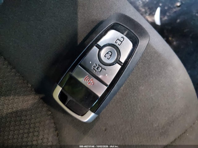 46210146 :رقم المزاد ، 3FA6P0H71HR370351 vin ، 2017 Ford Fusion Se مزاد بيع