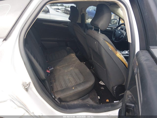 46210146 :رقم المزاد ، 3FA6P0H71HR370351 vin ، 2017 Ford Fusion Se مزاد بيع