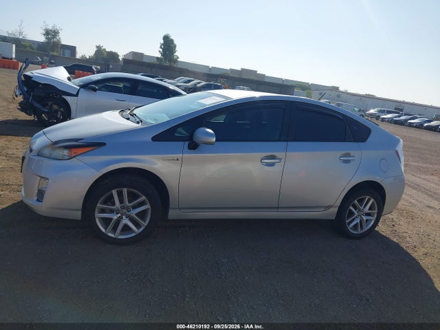 Продажа на аукционе авто 2011 Toyota Prius Three, vin: JTDKN3DU2B1402902, номер лота: 46210192