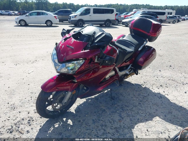 46210296 :رقم المزاد ، JH2SC51095M300803 vin ، 2005 Honda St1300 مزاد بيع