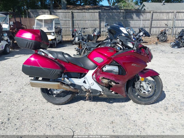 46210296 :رقم المزاد ، JH2SC51095M300803 vin ، 2005 Honda St1300 مزاد بيع