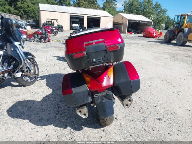 46210296 :رقم المزاد ، JH2SC51095M300803 vin ، 2005 Honda St1300 مزاد بيع