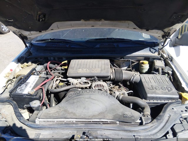 2000 Jeep Grand Cherokee Laredo მანქანა იყიდება აუქციონზე, vin: 1J4GW48N0YC208498, აუქციონის ნომერი: 46210350
