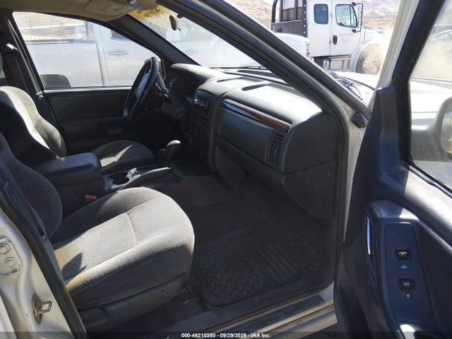 2000 Jeep Grand Cherokee Laredo მანქანა იყიდება აუქციონზე, vin: 1J4GW48N0YC208498, აუქციონის ნომერი: 46210350