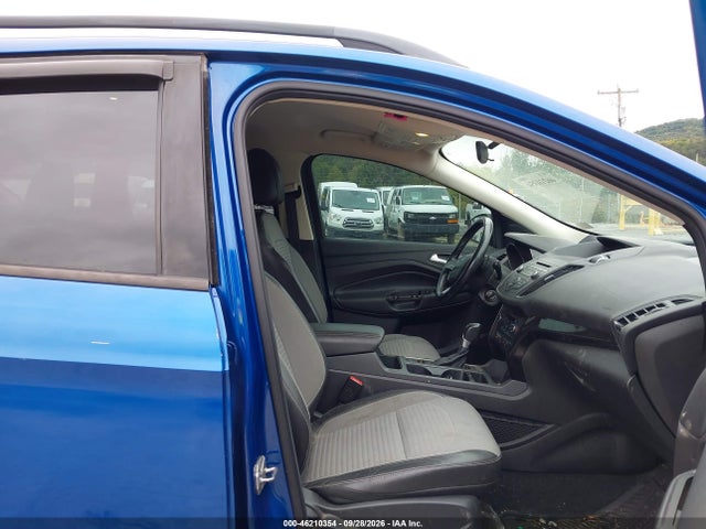 Продаж на аукціоні авто 2017 Ford Escape Se, vin: 1FMCU9GD5HUC06462, номер лоту: 46210354