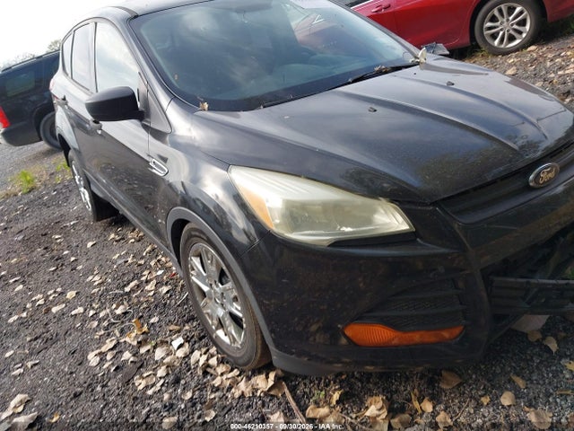 Продажа на аукционе авто 2016 Ford Escape S, vin: 1FMCU0F77GUA72849, номер лота: 46210357
