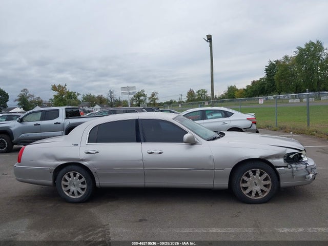 Aukcja sprzedaży 2011 Lincoln Town Car Signature Limited, vin: 2LNBL8CV8BX753135, numer aukcji: 46210536