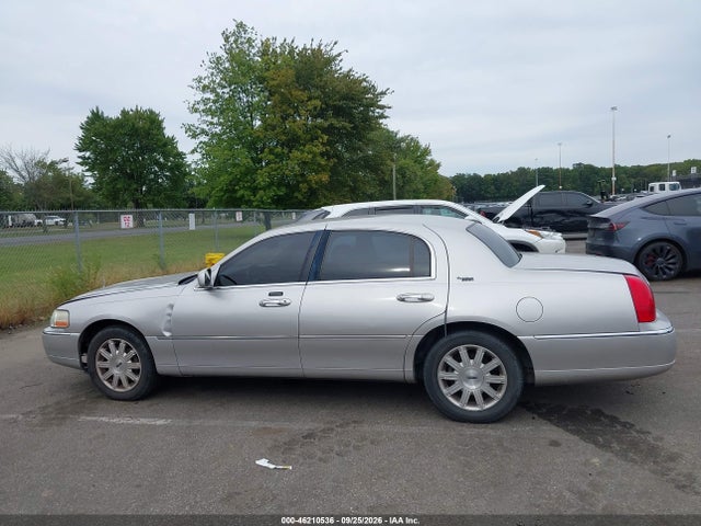 Aukcja sprzedaży 2011 Lincoln Town Car Signature Limited, vin: 2LNBL8CV8BX753135, numer aukcji: 46210536