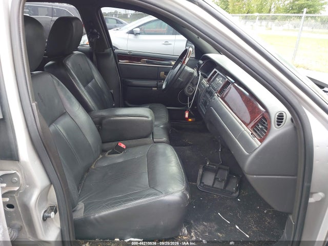 Aukcja sprzedaży 2011 Lincoln Town Car Signature Limited, vin: 2LNBL8CV8BX753135, numer aukcji: 46210536
