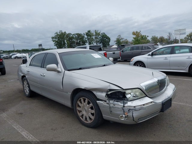 Aukcja sprzedaży 2011 Lincoln Town Car Signature Limited, vin: 2LNBL8CV8BX753135, numer aukcji: 46210536