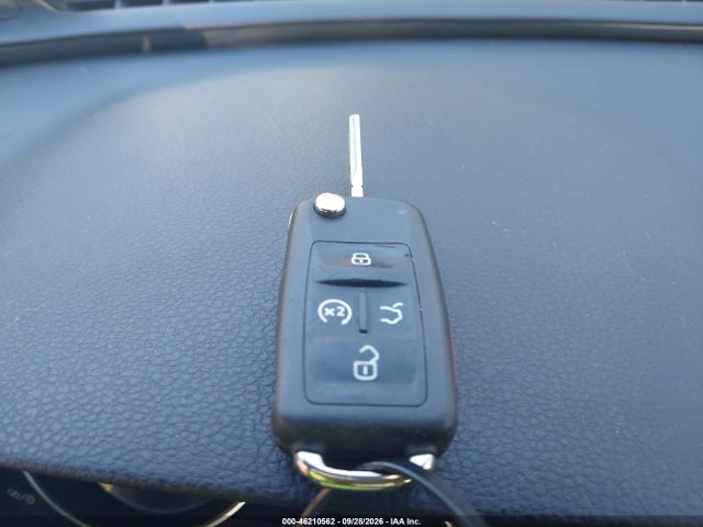 Продаж на аукціоні авто 2017 Volkswagen Passat 1.8t Se, vin: 1VWGT7A30HC077871, номер лоту: 46210562