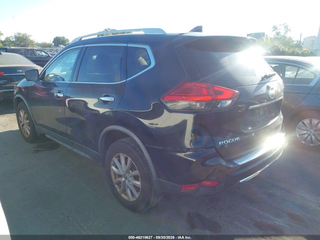 46210627 :رقم المزاد ، JN8AT2MV7HW277786 vin ، 2017 Nissan Rogue Sv مزاد بيع