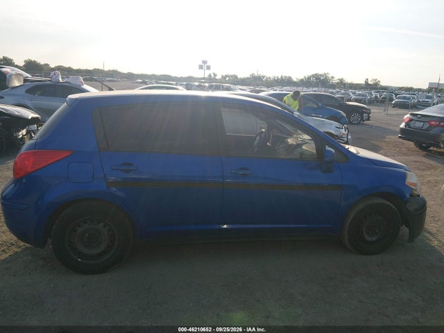 46210652 :رقم المزاد ، 3N1BC1CP6AL466327 vin ، 2010 Nissan Versa 1.8s مزاد بيع