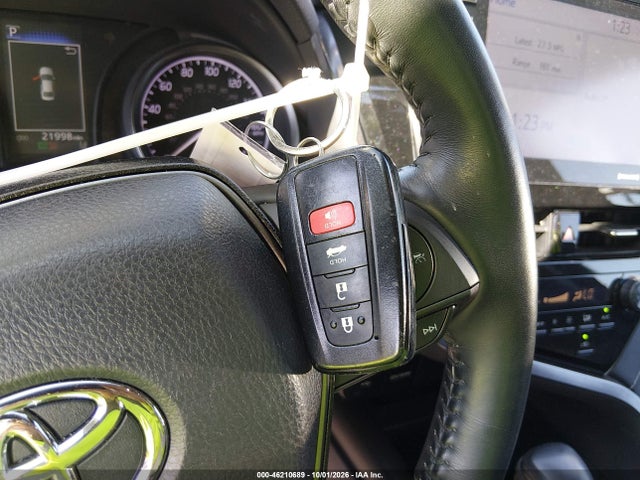 46210689 :رقم المزاد ، 4T1S11AKXNU658481 vin ، 2022 Toyota Camry Se مزاد بيع