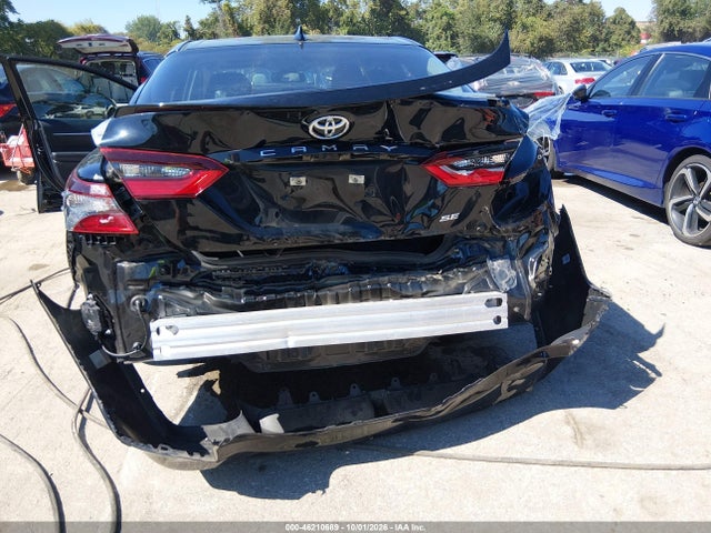 46210689 :رقم المزاد ، 4T1S11AKXNU658481 vin ، 2022 Toyota Camry Se مزاد بيع
