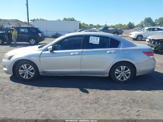 Продажа на аукционе авто 2010 Honda Accord 2.4 Lx, vin: 1HGCP2F3XAA136364, номер лота: 46210791