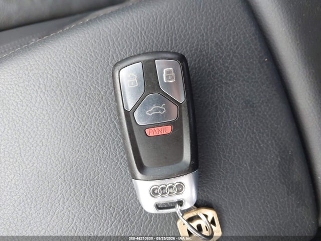 46210800 :رقم المزاد ، WAUKMAF40JA108477 vin ، 2018 Audi A4 2.0t Tech Ultra Premium/2.0t Ultra Premium مزاد بيع