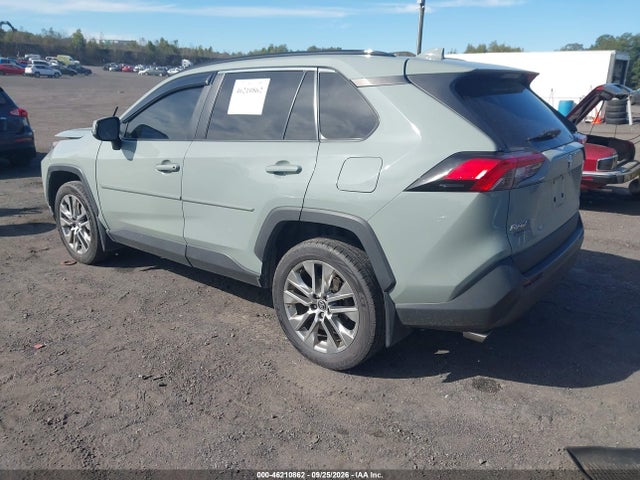 Продаж на аукціоні авто 2020 Toyota Rav4 Xle Premium, vin: 2T3A1RFV1LW112136, номер лоту: 46210862