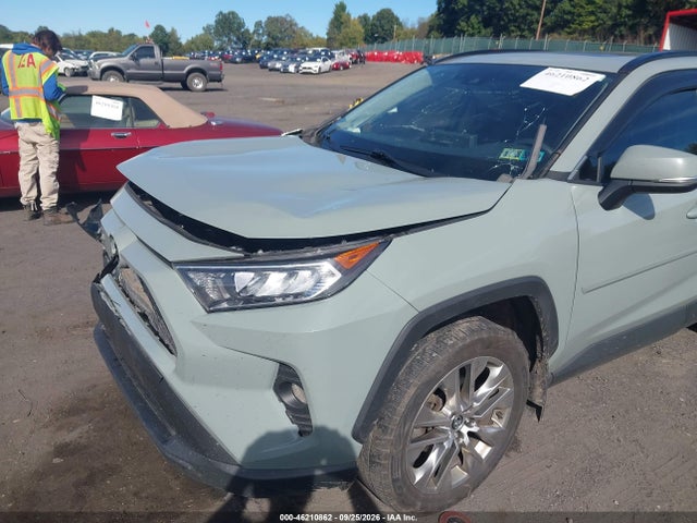 Продаж на аукціоні авто 2020 Toyota Rav4 Xle Premium, vin: 2T3A1RFV1LW112136, номер лоту: 46210862