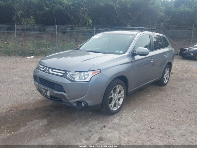 Mitsubishi Outlander Se 2014 JA4AZ3A39EZ018353 Image 2
