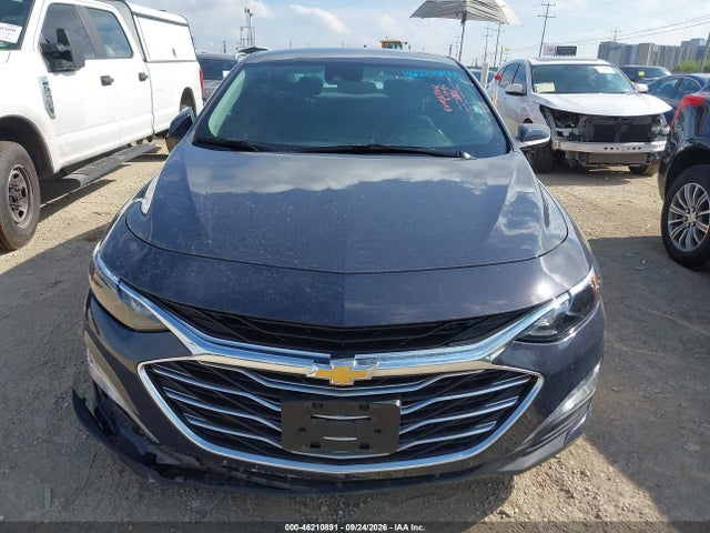 1G1ZD5ST2SF137241 Chevrolet Malibu Fwd 1lt
