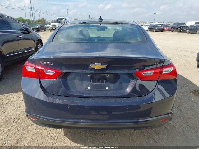 1G1ZD5ST2SF137241 Chevrolet Malibu Fwd 1lt