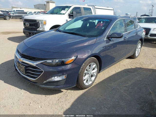 1G1ZD5ST2SF137241 Chevrolet Malibu Fwd 1lt