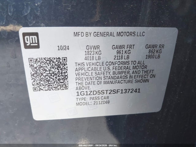 1G1ZD5ST2SF137241 Chevrolet Malibu Fwd 1lt