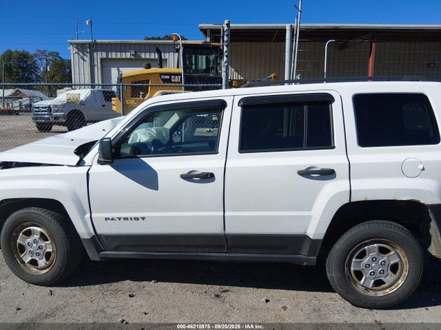 46210975 :رقم المزاد ، 1C4NJRBB2GD690410 vin ، 2016 Jeep Patriot Sport مزاد بيع