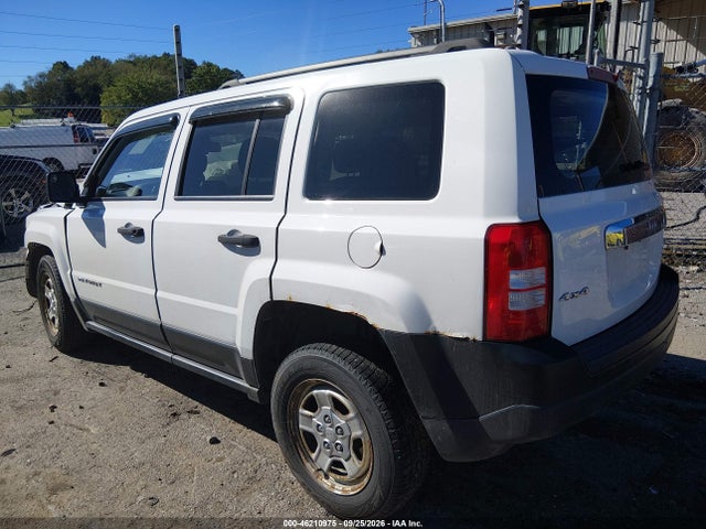 46210975 :رقم المزاد ، 1C4NJRBB2GD690410 vin ، 2016 Jeep Patriot Sport مزاد بيع