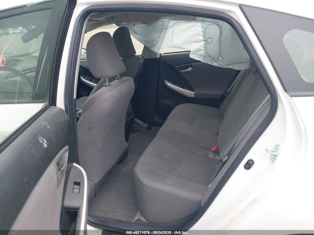Toyota Prius Three 2014 JTDKN3DU8E1755553 Image 8