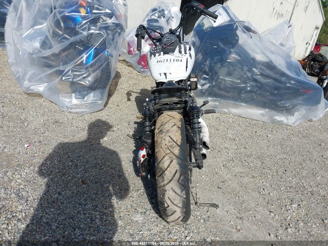JH2RC5375KK900671 Honda Vt750 C2b