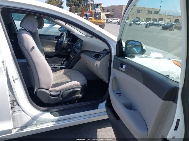 Продаж на аукціоні авто 2015 Hyundai Sonata 2.4l Se, vin: 5NPE24AF9FH057562, номер лоту: 46211210