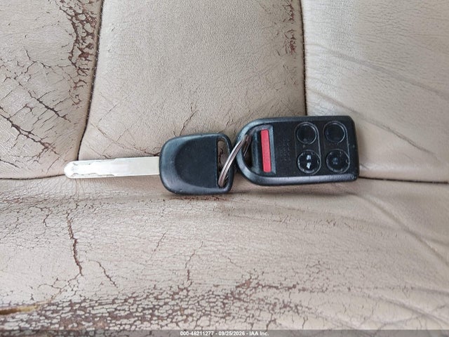46211277 :رقم المزاد ، 5FNRL38788B405456 vin ، 2008 Honda Odyssey Ex-l مزاد بيع