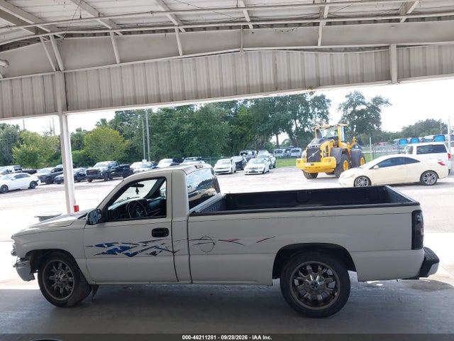 46211281 :رقم المزاد ، 1GCEC14T0YE338178 vin ، 2000 Chevrolet Silverado 1500 مزاد بيع