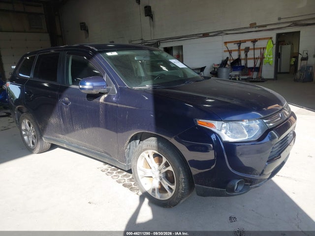 46211290 :رقم المزاد ، JA4AZ3A32EZ012457 vin ، 2014 Mitsubishi Outlander Se مزاد بيع