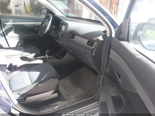 Продаж на аукціоні авто 2014 Mitsubishi Outlander Se, vin: JA4AZ3A32EZ012457, номер лоту: 46211290