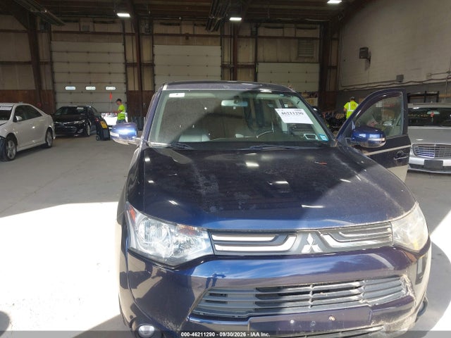 Продаж на аукціоні авто 2014 Mitsubishi Outlander Se, vin: JA4AZ3A32EZ012457, номер лоту: 46211290