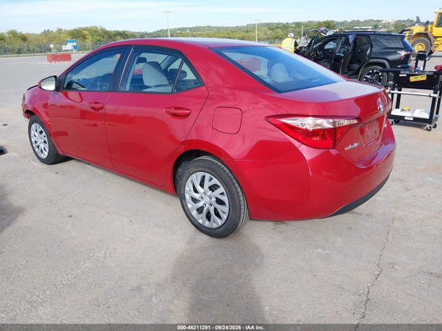 46211291 :رقم المزاد ، 5YFBURHE5JP760725 vin ، 2018 Toyota Corolla Le مزاد بيع