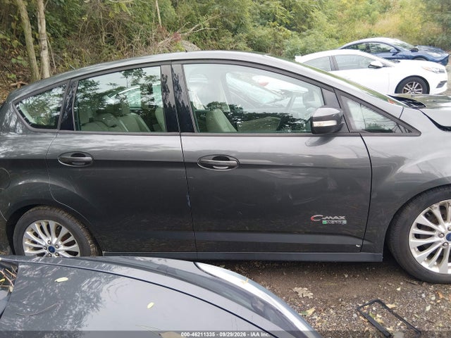 46211335 :رقم المزاد ، 1FADP5EUXHL102038 vin ، 2017 Ford C-max Energi Se مزاد بيع