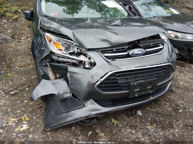 46211335 :رقم المزاد ، 1FADP5EUXHL102038 vin ، 2017 Ford C-max Energi Se مزاد بيع
