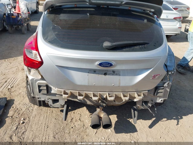 Ford FOCUS ST 2014 1FADP3L94EL127760 Image 21