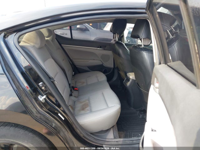 Продажа на аукционе авто 2017 Hyundai Elantra Se, vin: KMHD74LF6HU215533, номер лота: 46211389