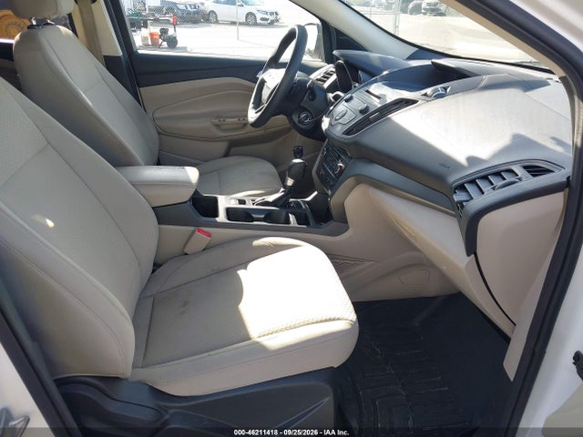 46211418 :رقم المزاد ، 1FMCU0GD1HUE13118 vin ، 2017 Ford Escape Se مزاد بيع