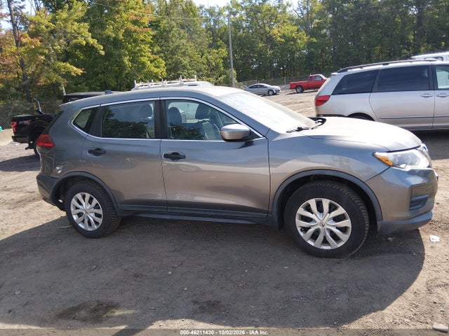 2017 Nissan Rogue S მანქანა იყიდება აუქციონზე, vin: KNMAT2MV3HP530527, აუქციონის ნომერი: 46211430